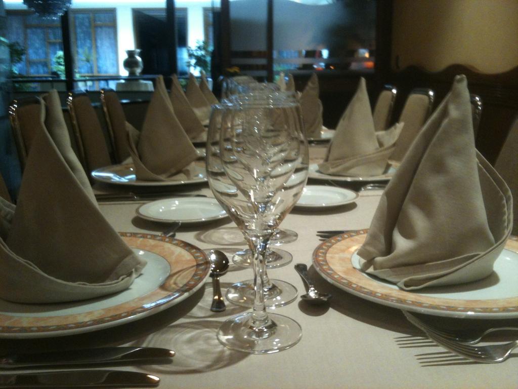 Hotel Manel Martorell Luaran gambar