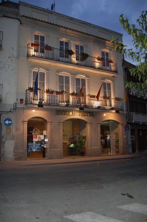 Hotel Manel Martorell Luaran gambar